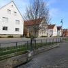 Im Rahmen der Dorferneuerung in Hopferstadt wurde auf dem Echterplatz eine gepflasterte Feuchtfläche geschaffen, die an den früheren Dorfweiher erinnert und in Sommer zum Planschen einlädt. Im Rahmen der Dorferneuerung in Hopferstadt wurde auf dem Echterplatz eine gepflasterte Feuchtfläche geschaffen, die an den früheren Dorfweiher erinnert und in Sommer zum Planschen einlädt.