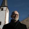 Schondras Pfarrer Armin Haas muss an der Basis die Kirchenkategorisierung erklären, ist aber selbst Betroffener.