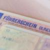 Als er einen deutschen Führerschein beantragen wollte, fiel der afghanische Führerschein eines 33-Jährigen als Fälschung auf. (Symbolbild)