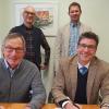 Unterzeichnung der Absichtserklärung zum Netzausbau Glasfaser (hinten von links): Wolfgang Neumann, Regionalmanager der Telekom, und  Andreas Dreschen, Geschäftsstellenleiter Verwaltungsgemeinschaft Kreuzwertheim sowie (vorne links) Wolfgang Haarmann, Erster Bürgermeister Gemeinde Hasloch und Klaus Thoma, Erster Bürgermeister Marktgemeinde Kreuzwertheim.