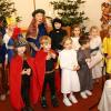 Mit viel Freude und Begeisterung dabei -  „Kleine Schauspielerinnen und Schauspieler“ erzählten den Gottesdienstbesucherinnen und -besuchern in Wiesentheid am Nachmittag des Heiligen Abends auf spielerische Art, die Weihnachtgeschichte. 14 Mädchen und Buben führten im Familiengottesdienst der evangelischen Kirchengemeinde ein Krippenspiel auf, bei dem auch kräftig gesungen wurde.