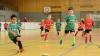 Unser Bild zeigt eine Szene aus dem Spiel des FC Hammelburg (in grün) gegen den FC Elfershausen bei den U-7-Junioren beim Hallenfußball-Turnier im Januar 2018.