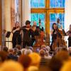 Beim Staatsempfang des Mozartfests kamen rund 450 Besucher, um der Amsterdam Sinfonietta mit Daniel Lozakovich und Candida Thompson zuzuhören und die Musik sowie den Abend zu genießen. Beim Staatsempfang des Mozartfests kamen rund 450 Besucher, um der Amsterdam Sinfonietta mit Daniel Lozakovich und Candida Thompson zuzuhören und die Musik sowie den Abend zu genießen.