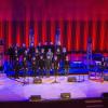 Schülerinnen und Schüler des Gymnasiums mit Band und Musiklehrer Jochen Grab. Schülerinnen und Schüler des Gymnasiums mit Band und Musiklehrer Jochen Grab.