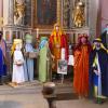 Sternsinger 2021 – nur eine kleine "abgespeckte" Gruppe, die erstmals Masken trug Sternsinger 2021 – nur eine kleine "abgespeckte" Gruppe, die erstmals Masken trug
