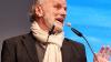 Günther Stadtmüller unterhielt in seiner unnachahmlichen Art knapp eine halbe Stunde lang die 350 Gäste im Saal mit seinem kurzweiligen, etwas anderen kabarettistischen Jahresrückblick. Günther Stadtmüller unterhielt in seiner unnachahmlichen Art knapp eine halbe Stunde lang die 350 Gäste im Saal mit seinem kurzweiligen, etwas anderen kabarettistischen Jahresrückblick.