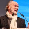 Günther Stadtmüller unterhielt in seiner unnachahmlichen Art knapp eine halbe Stunde lang die 350 Gäste im Saal mit seinem kurzweiligen, etwas anderen kabarettistischen Jahresrückblick. Günther Stadtmüller unterhielt in seiner unnachahmlichen Art knapp eine halbe Stunde lang die 350 Gäste im Saal mit seinem kurzweiligen, etwas anderen kabarettistischen Jahresrückblick.