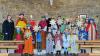 Die Geroldshäuser Sternsinger mit Gabi Flörchinger und Pfarrerin Elise Badstieber.