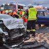 Nach einem Verkehrsunfall auf der Schweinfurter Straße bei Merkershausen wurden zwei Personen schwer verletzt.