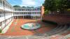 Die Walther-Rathenau-Realschule und das gleichnamige Gymnasium sind in Schweinfurt unter einem Dach vereint. Die Walther-Rathenau-Realschule und das gleichnamige Gymnasium sind in Schweinfurt unter einem Dach vereint.