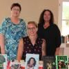 Christl Schraud, Melanie Ludwig und Carmen Kiessling (von links) freuen sich über die tolle Akzeptanz der Bücherei Thüngen.