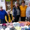 Das Foto zeigt die fleißigen Strickfrauen (von links) Marga Wander,  Katharina Kirschschlager,  Annemarie Klüpfel, Resi Gleiter, Alma Endres, Rosi Rügamer, Doris Ditterich.