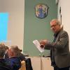 Architekt Matthias Versbach stellte dem Zeller Gremium in seiner Präsentation die verschiedenen Varianten für den Neubau des Feuerwehrgerätehauses vor. Architekt Matthias Versbach stellte dem Zeller Gremium in seiner Präsentation die verschiedenen Varianten für den Neubau des Feuerwehrgerätehauses vor.