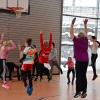 Zum Abschluss nochmal ein Sprung in der Sporthalle, dann war der ereignisreiche Schultag geschafft. Zum Abschluss nochmal ein Sprung in der Sporthalle, dann war der ereignisreiche Schultag geschafft.