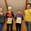 Auf dem Foto von links: 1. Vorsitzender Bernhard Laudenbacher, Chorleiterin Marie Wehr, Hedi Henke, Siglinde Laudenbacher, Chorleiter Lorenz Kleiner, 2. Vorsitzender Martin Henke; es fehlen Rainer Gersitz, Harald Traub, Bruno Kohlhepp, Lothar Müller.