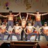 Was für ein Männerballett aus eigenen Reihen! Unter der Polizeiuniform verbargen sich sexy und muskulöse Oberkörper. Was für ein Männerballett aus eigenen Reihen! Unter der Polizeiuniform verbargen sich sexy und muskulöse Oberkörper.