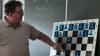 Auf dem Foto Jürgen Müller, den den Schach-Unterricht übernahm.