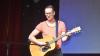 Roland Kühnlein gab sein Debüt als Gitarrenspieler und Sänger auf der Bühne. Roland Kühnlein gab sein Debüt als Gitarrenspieler und Sänger auf der Bühne.