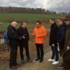 Besichtigung eines neu angelegten Biotopkomplexes auf der Gemarkung Heckfeld (von links): Nabu-Ortsvorsitzender Michael Salomon, die Abgeordneten Raimund Haser und Wolfgang Reinhart sowie Stadt- und Kreisrat Marco Hess.
