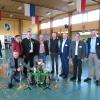 Diskutierten auf dem Bauern-Frühschoppen der BBV-Kreisverbände Main-Spessart, Aschaffenburg und Miltenberg in Esselbach und bestaunten einen landwirtschaftlichen Roboter: MSP-Kreisgeschäftsführer Elmar Konrad, Bezirksbäuerin Maria Hoßmann, Kreisobmann MSP Reinhard Wolz. Kreisobmann MIL Jochen Herberich, Steve Heidemann (Baywa Technik), Andreas Loewel (Geschäftsführer Fendt Vertrieb), Kreisobmann AB und Präsident Unterfranken Stefan Köhler, Prof. Dr. Peter Breunig (Hochschule Weihenstephan-Triesdorf) (von links).