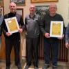 Zu Ehrenmitgliedern wurden Siegfried Wimmer und Gunter Ostertag ernannt. Das Bild zeigt von links Peter Bauer (Sportvorstand), Gunter Ostertag, Heinz Mauer (Vorstand Verwaltung), Siegfried Wimmer und Ralf Fritz (Finanzvorstand). Zu Ehrenmitgliedern wurden Siegfried Wimmer und Gunter Ostertag ernannt. Das Bild zeigt von links Peter Bauer (Sportvorstand), Gunter Ostertag, Heinz Mauer (Vorstand Verwaltung), Siegfried Wimmer und Ralf Fritz (Finanzvorstand).