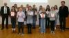 Die teilnehmenden Schulsieger mit Bürgermeister Lippert (links) Organisatorin Andrea Buchmayer und Schulleiter Carsten Klafke (rechts). Die teilnehmenden Schulsieger mit Bürgermeister Lippert (links) Organisatorin Andrea Buchmayer und Schulleiter Carsten Klafke (rechts).