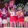 Die Sternschnuppen der Berchtemer Wengertschneggli führten eine bunte Tanzshow mit einem Medley bekannter Hollywood-Filmmelodien vor. Hier sind sie als Geisterjäger unterwegs. Die Sternschnuppen der Berchtemer Wengertschneggli führten eine bunte Tanzshow mit einem Medley bekannter Hollywood-Filmmelodien vor. Hier sind sie als Geisterjäger unterwegs.