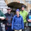 Waren auch in diesem Winter im Landkreis unterwegs, um in den Winterquartieren Fledermäuse zu zählen: Georg Warnke (von links), Dieter Schmitt, Claudia Beyer, Sabine Kriesche und Matthias Hammer vor dem Kneuerskeller in Bad Königshofen.