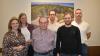 Weinprinzessin Linda Keller (von links) gratuliert den Vereinsjubilaren des Weinbauvereins Ramsthal Karin Keller, Winfried Günder, Alexander Unsleber, der wiedergewählte Vorsitzende Lorenz Neder und Thomas Becker