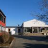 Das Schulgebäude in Bergtheim (Foto) ist zu klein. In Erbshausen soll das zweite Schulgebäude des Grundschulverbands Bergtheim vergrößert werden. Die Einweihung der zusätzlichen Räume wird wohl noch bis 2026 dauern.
