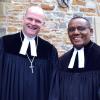 Dekan Oliver Bruckmann und der neue Pfarrer der Kirchengemeinde St. Lukas Mulugeta Giragn Aga.