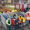 Jung und Alt aus der Gemeinde, von der Feuerwehr und vom Obst & Gartenbauverein.