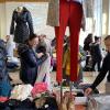 Knapp 400 Besucherinnen und einige Besucher kamen zum Secondhandmarkt "Fair Tragen" von Soroptimist International nach Würzburg ins Burkardushaus. Knapp 400 Besucherinnen und einige Besucher kamen zum Secondhandmarkt "Fair Tragen" von Soroptimist International nach Würzburg ins Burkardushaus.