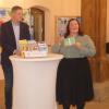 Inklusion fängt im Alltag an: Bürgermeister Jens Machnow und Bianca Vohmann von der OBA eröffneten eine Wanderausstellung im Bürgersaal, die noch bis Ende März zu sehen sein wird.