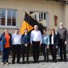 Der Vorstand der Kolpingsfamilie Hausen stellt sich mit der Bezirksvorsitzenden der Kolpingsfamilien im Landkreis Rhön-Grabfeld, Barbara Fink (links) und Pfarrer Thomas Menzel (rechts) zum Erinnerungsfoto auf: (weiter von links) Steffen Reinhart, Katharina Orf, Wolfgang Orf, Sabine Sopp und Petra Hauck. Der Vorstand der Kolpingsfamilie Hausen stellt sich mit der Bezirksvorsitzenden der Kolpingsfamilien im Landkreis Rhön-Grabfeld, Barbara Fink (links) und Pfarrer Thomas Menzel (rechts) zum Erinnerungsfoto auf: (weiter von links) Steffen Reinhart, Katharina Orf, Wolfgang Orf, Sabine Sopp und Petra Hauck.