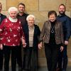 Auf dem Foto Inge Reinhardt, 1. Vorsitzender Verwaltung Detlef Hauck, Frieda Müller, 1. Vorsitzender Finanzen Udo Pfeuffer, Renate Räth, Elisabeth Wirth, geschäftsführender Vorstand Martin Achtmann, 1. Vorstand Liegenschaft Christian Schneider. Auf dem Foto Inge Reinhardt, 1. Vorsitzender Verwaltung Detlef Hauck, Frieda Müller, 1. Vorsitzender Finanzen Udo Pfeuffer, Renate Räth, Elisabeth Wirth, geschäftsführender Vorstand Martin Achtmann, 1. Vorstand Liegenschaft Christian Schneider.
