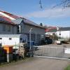 Unzureichende bauliche Voraussetzungen mit einem Mangel an Innen- und Lagerflächen, wie hier am Bauhof der Gemeinde Margetshöchheim, finden sich nach einer Bestandsanalyse in allen Mitgliedsgemeinden der landkreisübergreifenden Kommunalen Allianz Main-Wein-Garten.