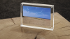 Magnetische Fotorahmen halten Bilder mithilfe kleiner Magneten im Acrylglas.