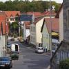 Bei der laufenden Dorferneuerung in Sömmersdorf steht nun die Straßensanierung am Kirchberg, in der Raiffeisenstraße (Bild) und der Bachstraße an.