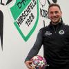 Hat das Lachen nicht verlernt: Im Winter hat Udo Mauer das Ruder beim Bezirksligisten SG Heidenfeld/Hirschfeld übernommen. Noch klappt es allerdings sportlich nicht, die ersten drei Spiele gingen jeweils klar verloren.