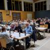 Der Kirchenchor Kleineibstadt veranstaltete vor kurzem in der großen Halle im Gemeindezentrum sein traditionelles offenes Singen zum 17. Mal. Gerd Jäger und Franz Schultheiß unterhielten die Sänger und Sängerinnen, die aus über zehn Gemeinden gekommen waren, vorzüglich. Das Singen war sehr gut besucht und alle hatten ihren Spaß bei guter Laune.