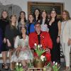 Weinprinzessin Madleen Göb und der Teufel Heribert Prust inmitten von Weinprinzessinnen, der Moderatorin und dem Vorsitzenden des Winzervereins Jan Baumann. Weinprinzessin Madleen Göb und der Teufel Heribert Prust inmitten von Weinprinzessinnen, der Moderatorin und dem Vorsitzenden des Winzervereins Jan Baumann.