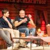 Der Comedy-Stammtisch mit Michl Müller (Mitte), Ines Procter (rechts), Magic Maxl (Zweier von links) und Thorsten Bär (links).