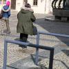 Zur Vereinheitlichung des Stadtbildes sollen auch die Fahrradständer am Rathausplatz sorgen.
