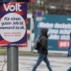 Die Partei Volt tritt in diesem Jahr erstmals auch in Bayern und Unterfranken zur Landtags- und Bezirkswahl an. Das Archivbild stammt aus dem Landtagswahlkampf 2021 in Baden-Württemberg.