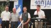 Sichtlich erfreut: Von Innenstaatssekretär Sandro Kirchner (rechts) erhielt Dietmar Hesselbach (zweiter von rechts) bei den Feierlichkeiten zum 100-jährigen Bestehen des TSV Unterelsbach das Ehrenzeichen des Bayerischen Ministerpräsidenten für Verdienste im Ehrenamt. Mit ihm freuen sich (von links) Bürgermeister Björn Denner und Landrat Thomas Habermann.