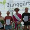 Die Sieger der Berufsschule Kitzingen-Ochsenfurt beim Bayerischen Berufswettbewerb für junge Gärtnerinnen und Gärtner sowie Floristinnen und Floristen, zusammen mit der Deutschen Blumenfee (von links): Karolina Mützel, Theresia Schnaidt, Julia Sendelbach, Regina Haindl, Moritz Schelbert, Denis Eckhardt.