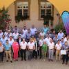 Die Teilnehmer und Teilnehmerinnen der Gründungsveranstaltung sowie des Netzwerktreffens im Innenhof des Schlosses Zeilitzheim.