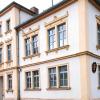 Vorerst gibt es vor Ratssitzungen in Estenfeld (im Bild das Rathaus) keine Bürgerfragerunden mehr.