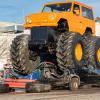Monstertruck-Show und Auto- sowie Motorrad-Stunts: PS-Zirkus auf vier und zwei Rädern.